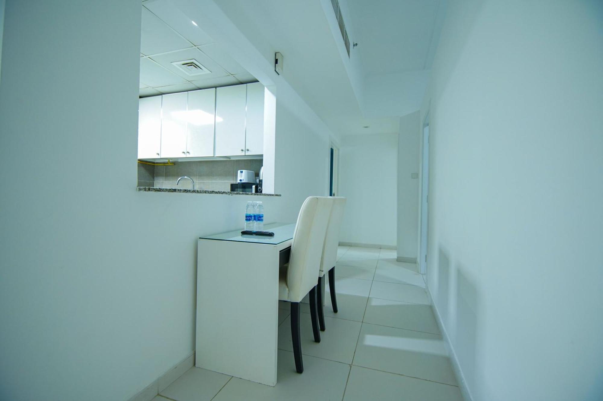 Home Away Holiday Homes Дубай Экстерьер фото