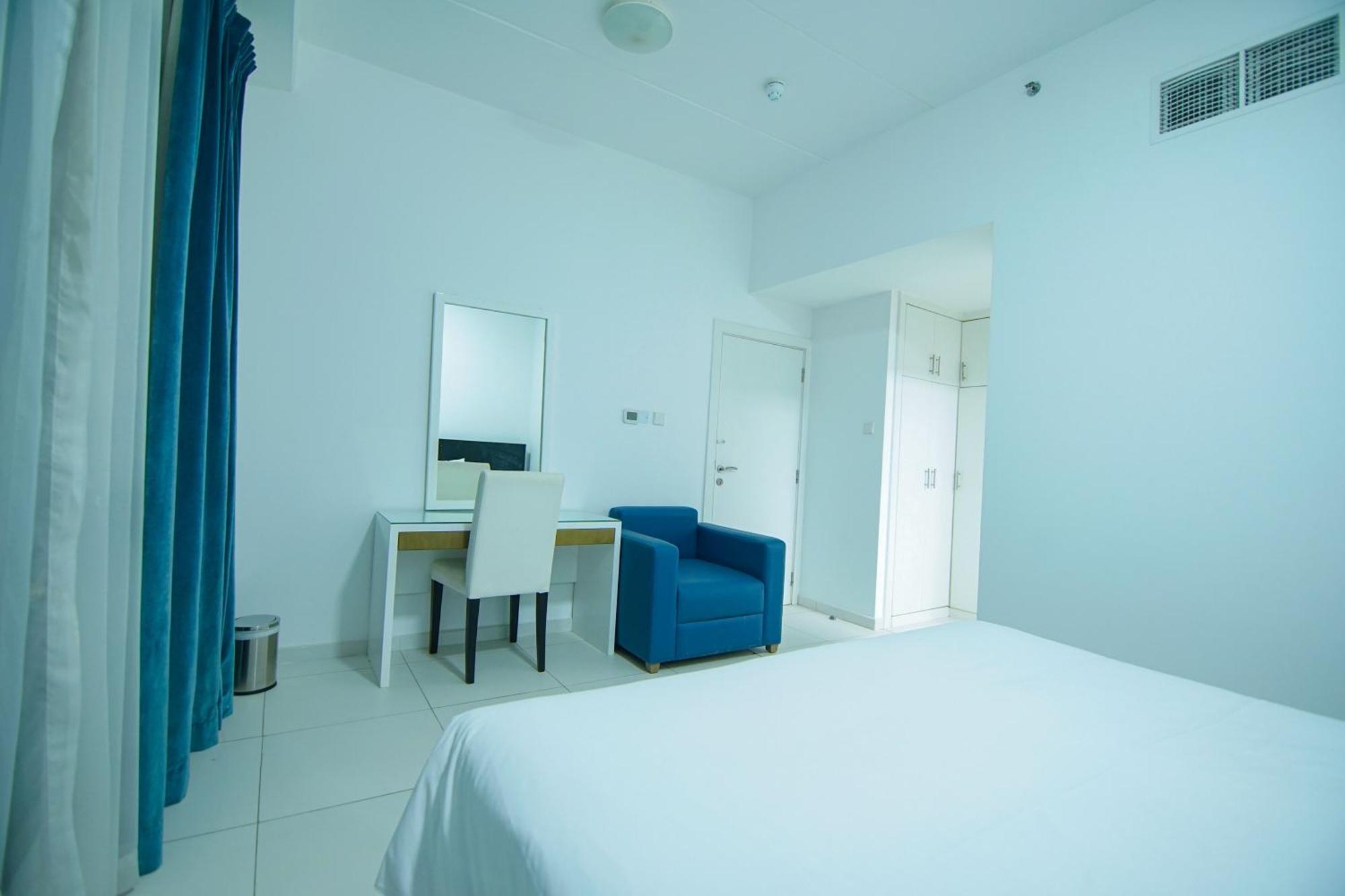 Home Away Holiday Homes Дубай Экстерьер фото
