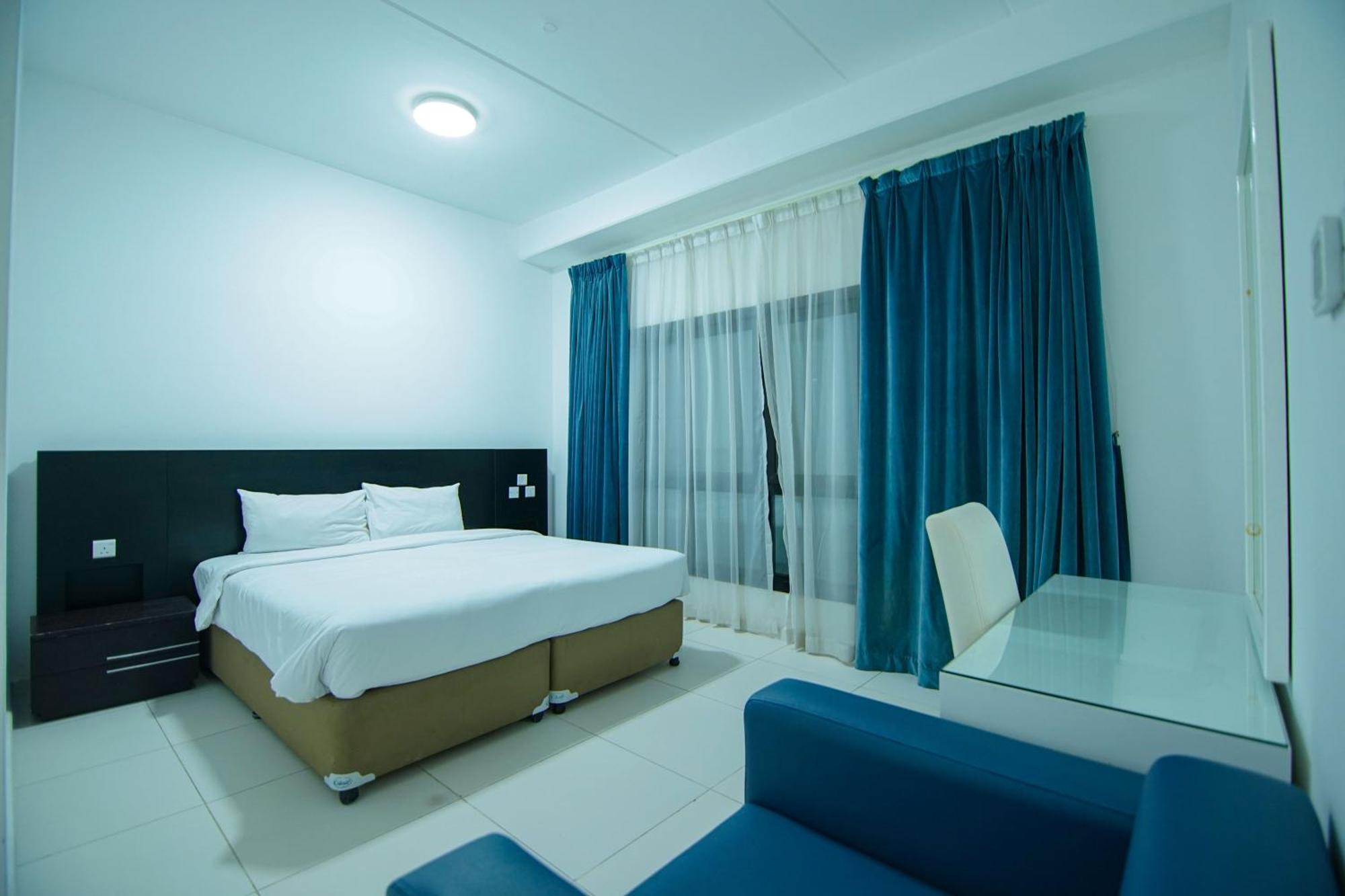 Home Away Holiday Homes Дубай Экстерьер фото