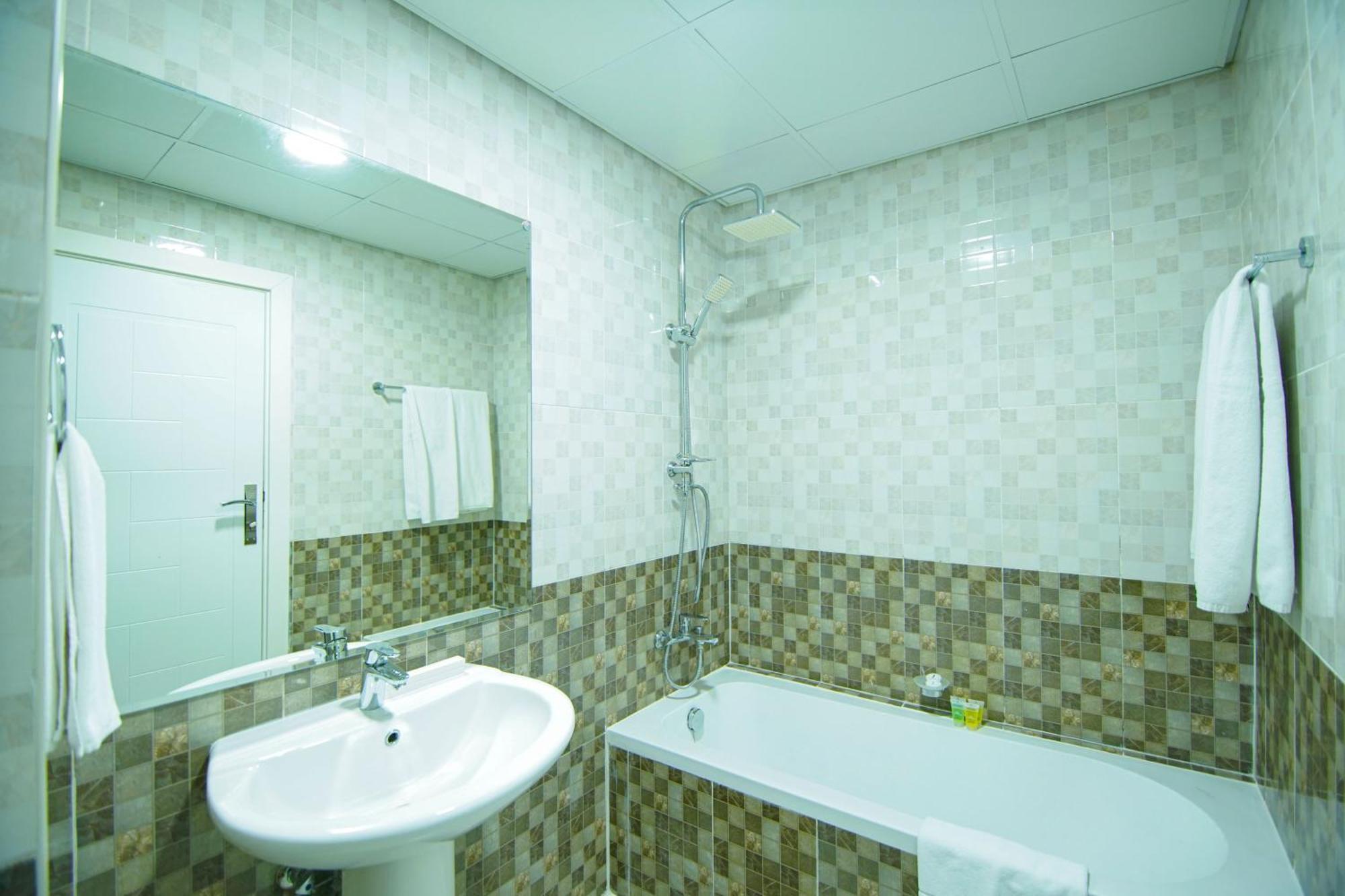 Home Away Holiday Homes Дубай Экстерьер фото