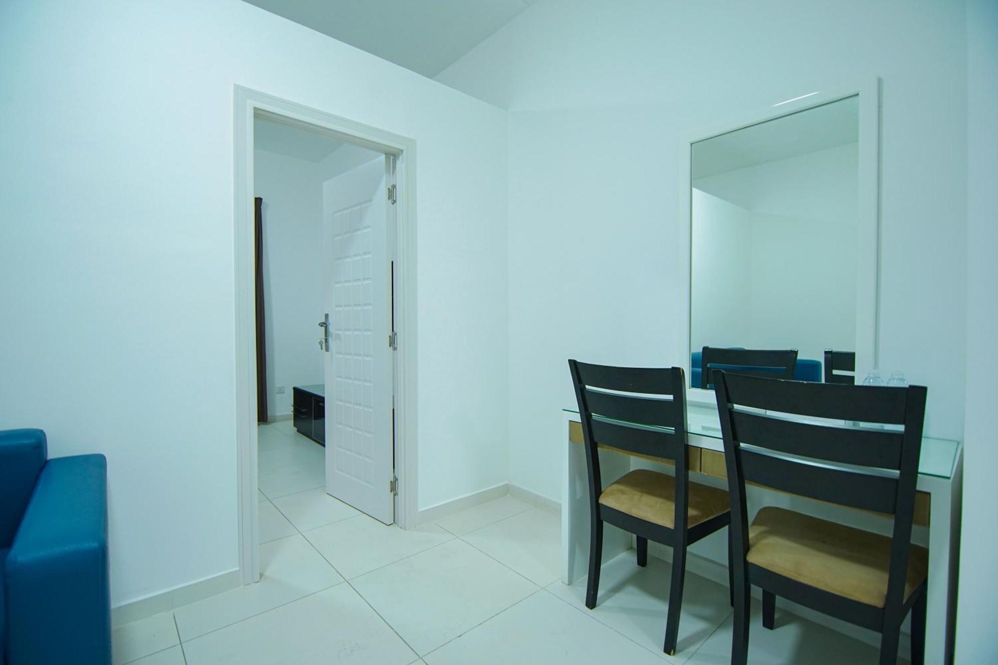 Home Away Holiday Homes Дубай Экстерьер фото